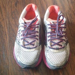 Brooks adrenaline GTS 14